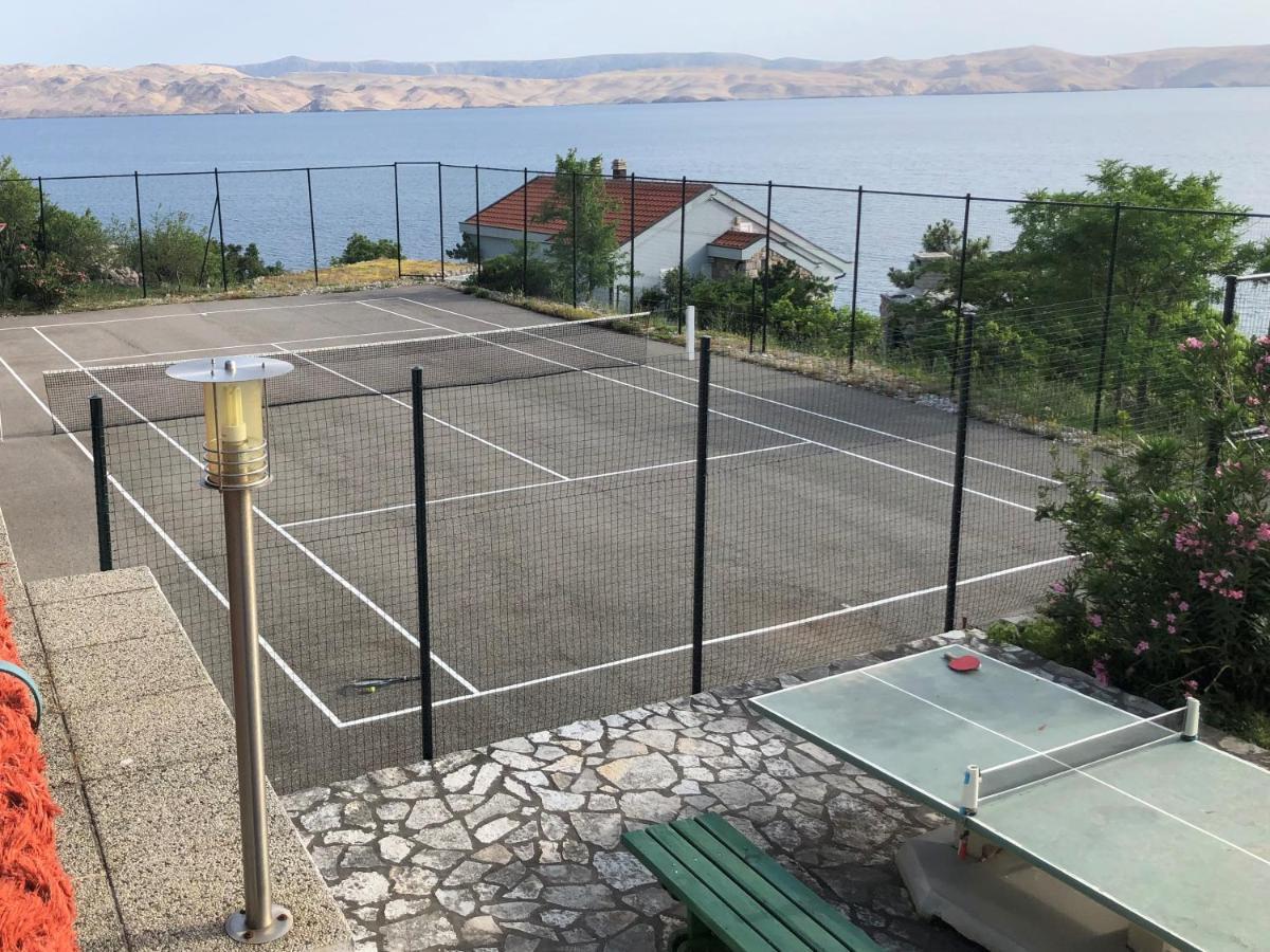 Resort Haus Toma Cesarica Bagian luar foto