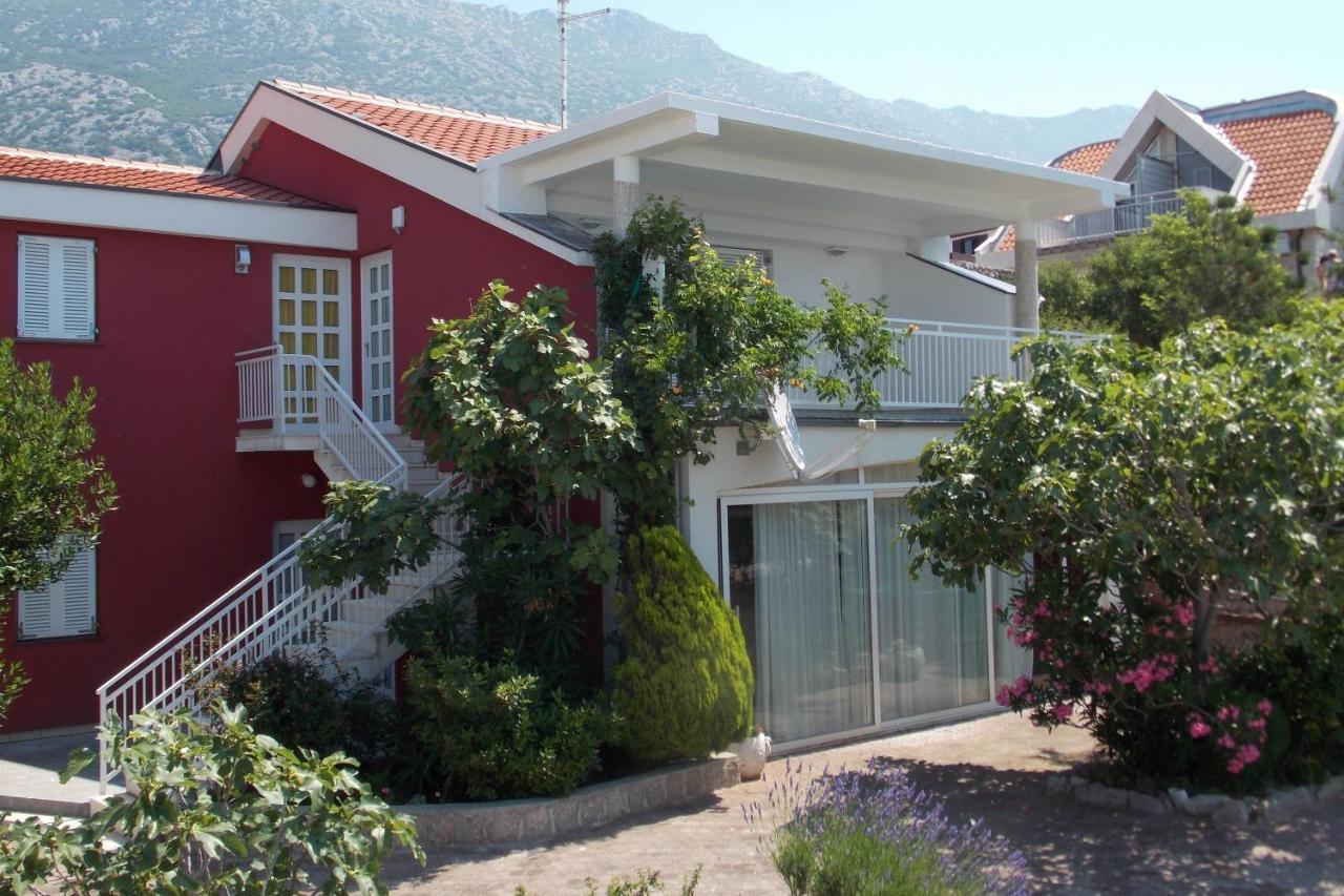 Resort Haus Toma Cesarica Bagian luar foto