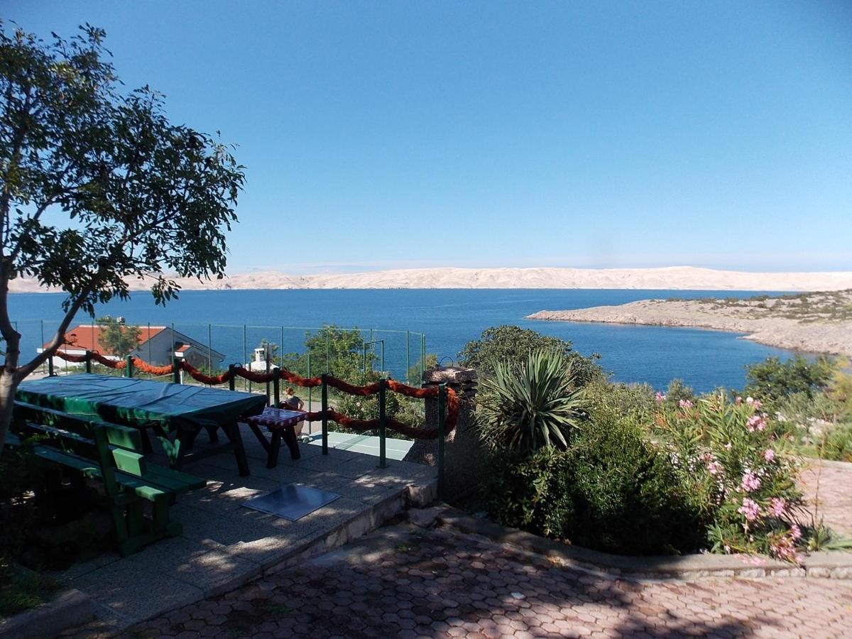 Resort Haus Toma Cesarica Bagian luar foto