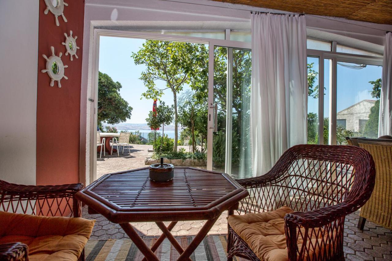 Resort Haus Toma Cesarica Bagian luar foto